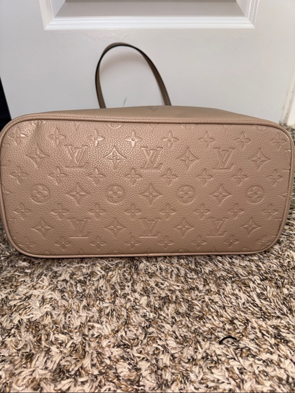 Louis Vuitton Neverfull - Picture 3 of 5